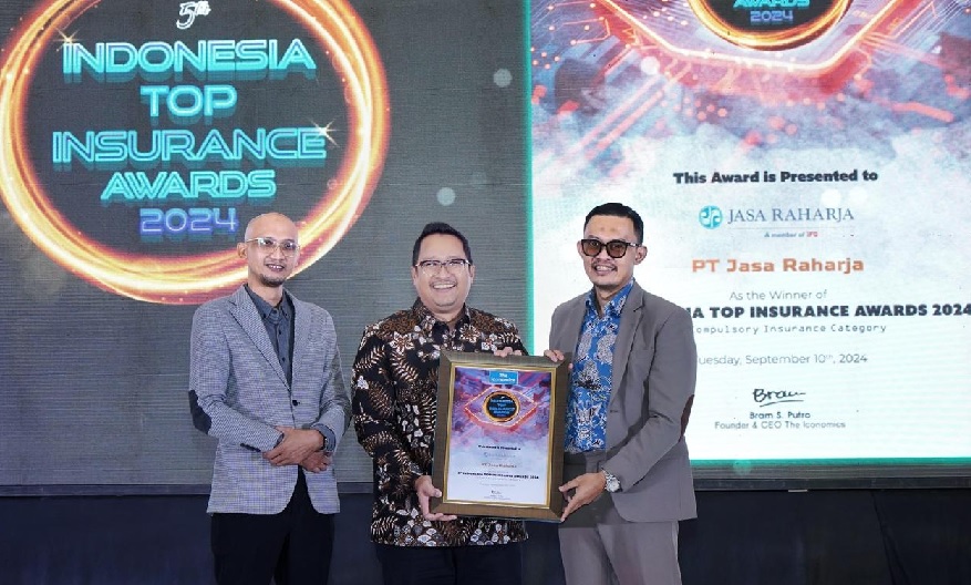 Jasa Raharja Raih Penghargaan dalam Ajang 5th Indonesia Top Insurance Award 2024