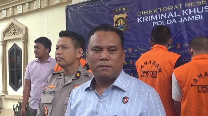 Tiga Pekerja Tambang Minyak Ilegal Ditangkap, Pemilik Diburu