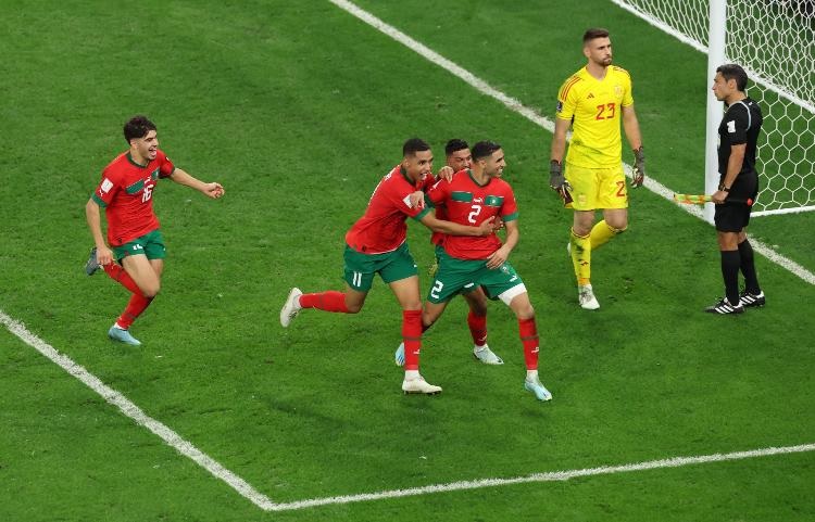 Kalahkan Spanyol Lewat Drama Penalti, Maroko Tembus Perempat Final