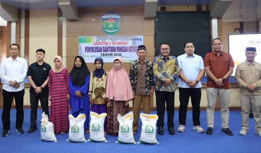 4.520 Keluarga Terima Bantuan Pangan Beras