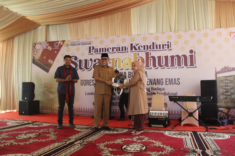 Museum Siginjei Gelar Pameran Kenduri Swarnabumi, Pesona Batik dan Songket Jambi