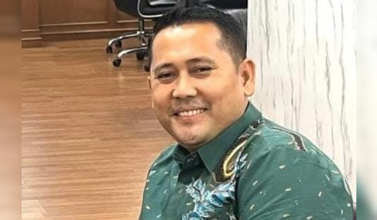 Bupati H M Syukur Selamatkan Mahasiswa dari Putus Kuliah