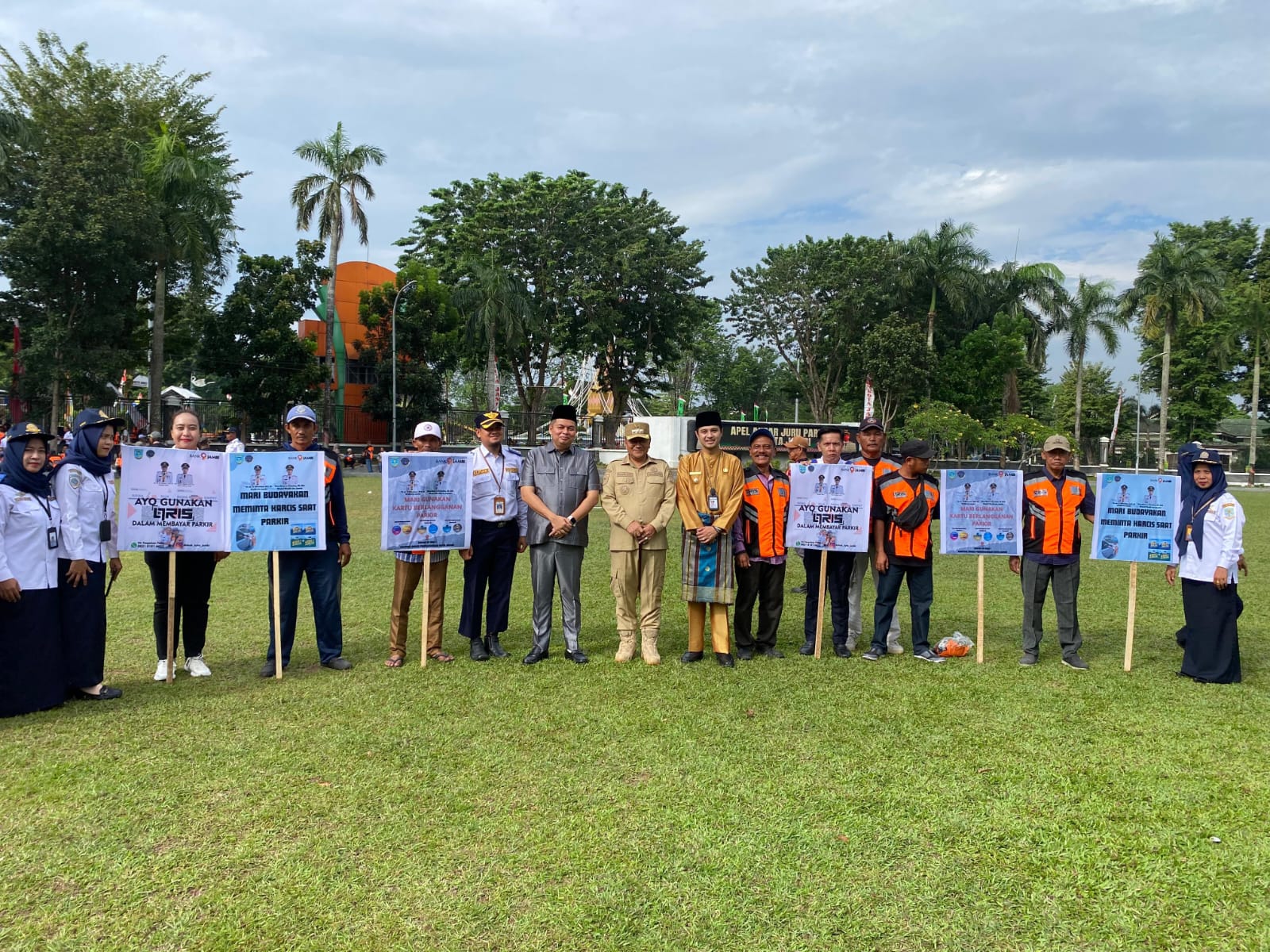 Wako Maulana Pimpin Apel Juru Parkir se Kota Jambi, Terapkan Parkir Modern Gunakan QRIS