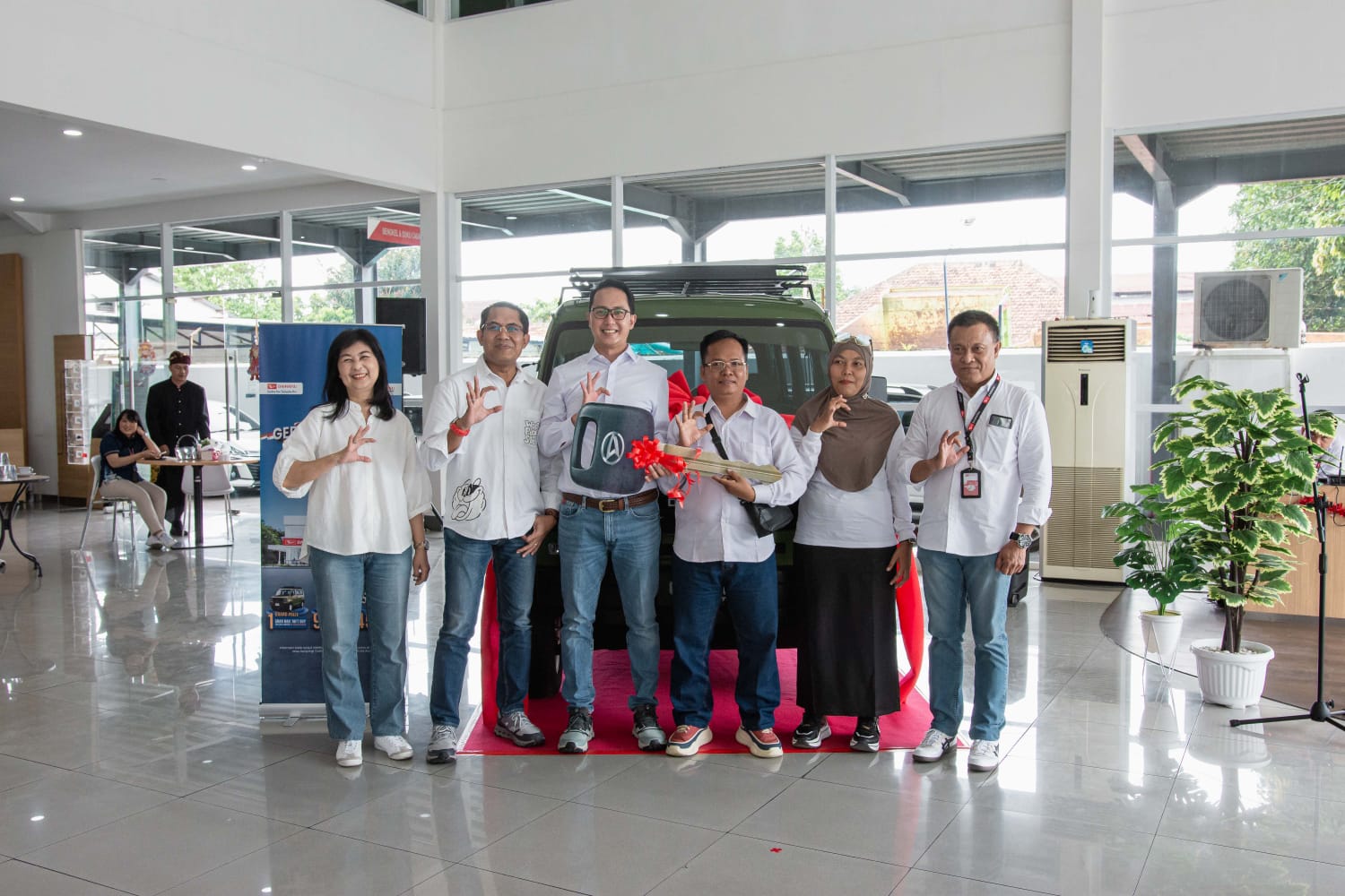 Beli Ayla, Pulang Bawa Gran Max Taft Guy: Kisah Iskandar, Pemenang Program Gebyar Merdeka Daihatsu