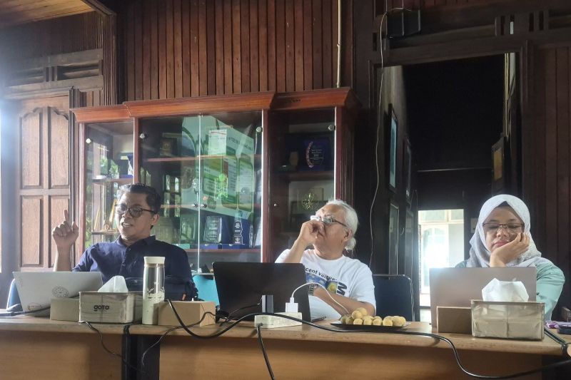 KKI Warsi: 2,5 Juta Hektare Hutan di Jambi Hilang Dalam Lima Dekade   