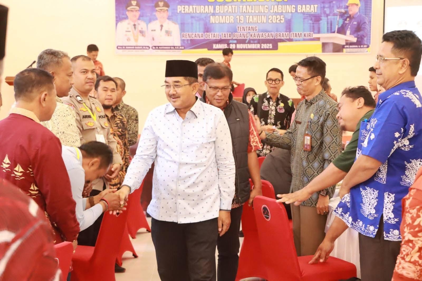 Bupati Tanjabbar Tegaskan Pentingnya Kepastian Pemanfaatan Ruang