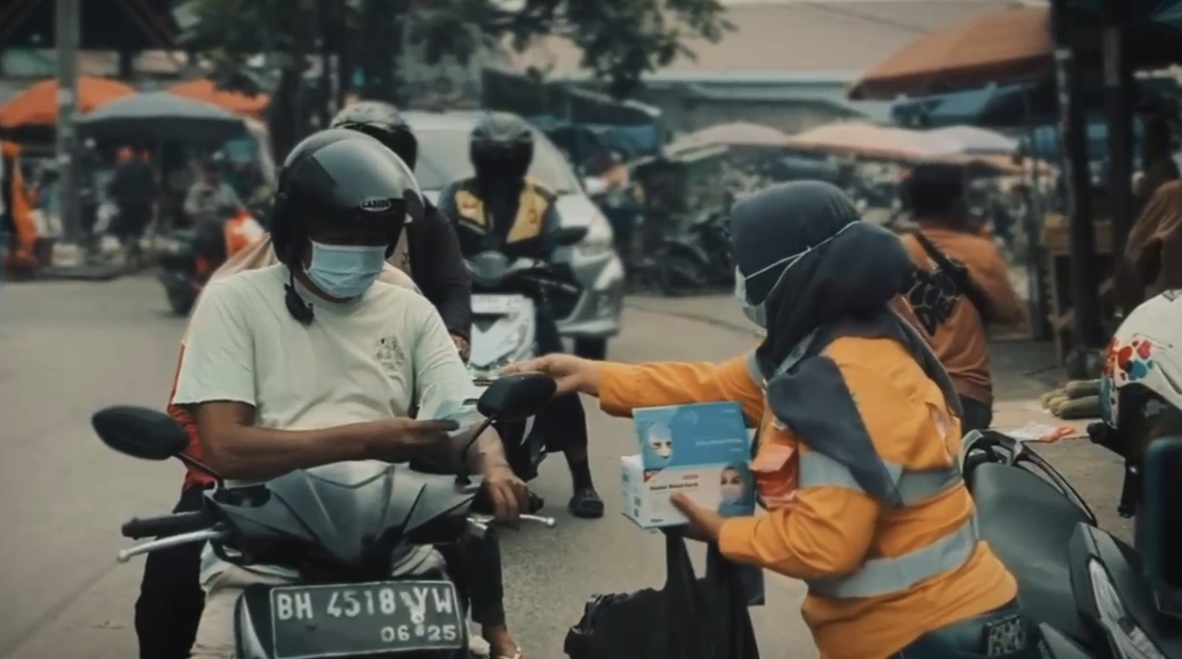 PT SAS Bagikan 10.000 Masker untuk Warga Jambi yang Terdampak Kabut Asap