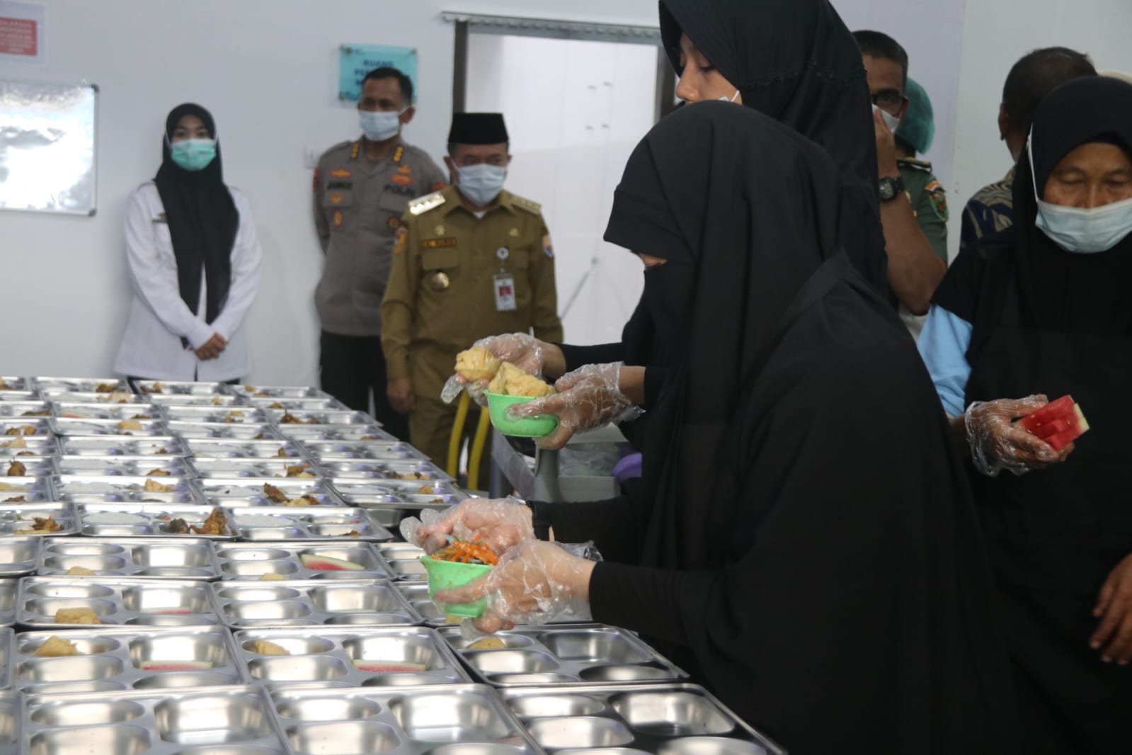 Gubernur Al Haris Dorong Pengusaha Percepat Bangun SPPG