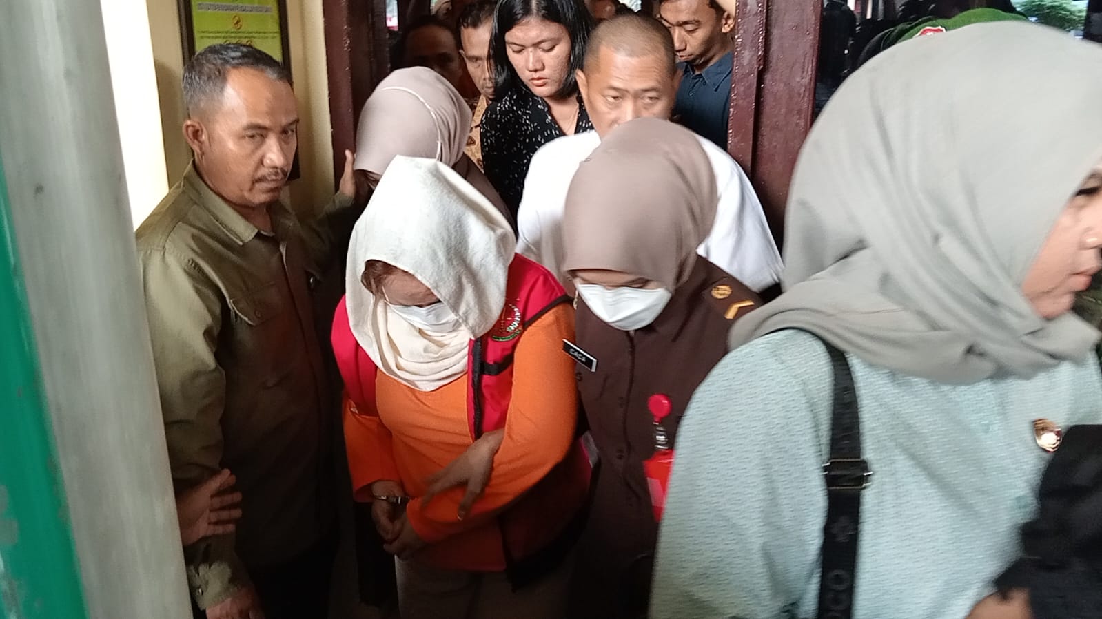 Dinyatakan Bersalah, Helen Dijatuhi Hukuman Penjara Seumur Hidup 