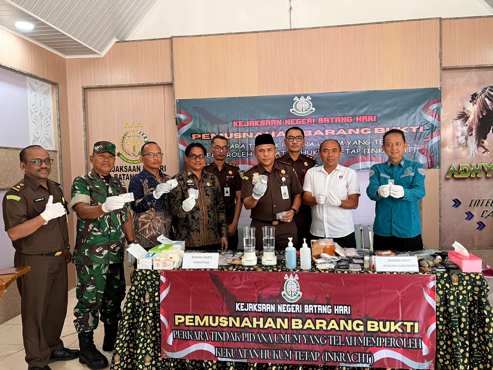 Kejari Batang Hari Musnahkan Barang Bukti, Pidana Narkotika Mendominasi 