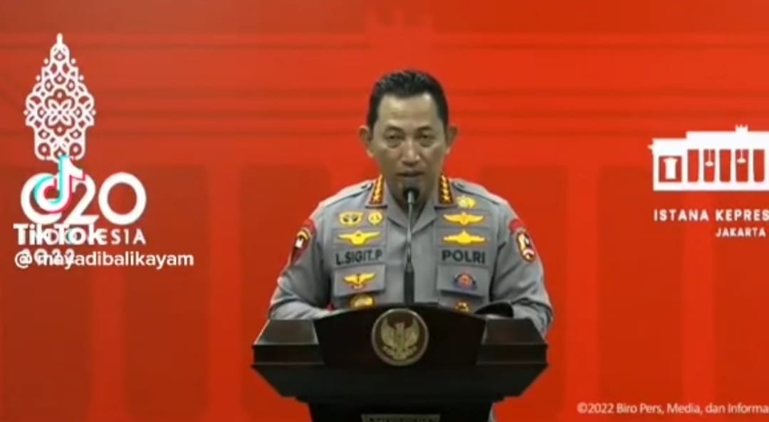 Tangan Kapolri Gemetar Usai Presiden Jokowi Kritisi Polisi