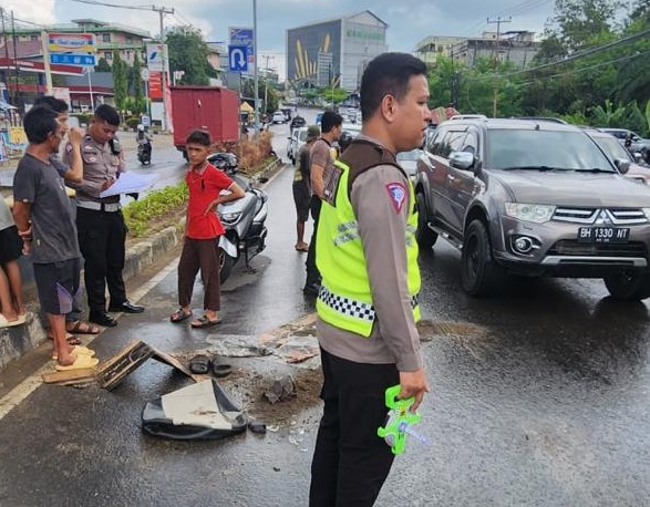 Lagi, Lakalantas Maut di Dekat POM Bensin Nusa Indah Pengendara Motor Tewas Terlindas Truk 