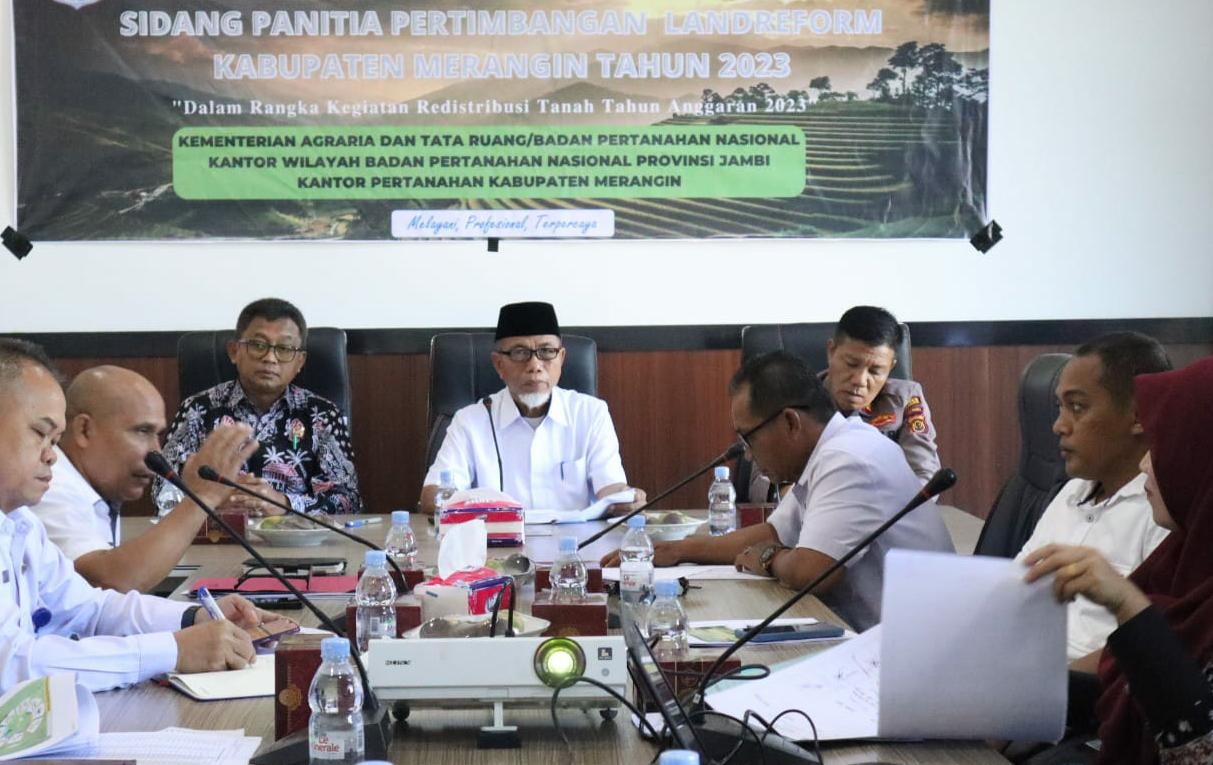 Bupati H Mashuri Pimpin Sidang Pertimbangan Landreform, Dalam Rangka Pendistribusian Tanah Tahun Anggaan 2023