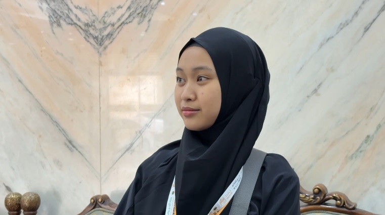 Zahrotun Ulin Nasroh, Jemaah Haji Termuda Asal Pati Jawa Tengah, Berangkat Haji Karena Wasiat Almarhum Ayah