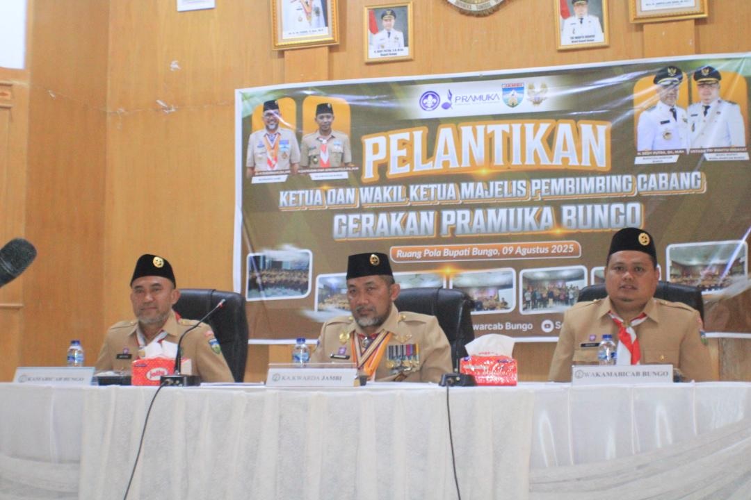 Bupati Dedy Putra Dikukuhkan jadi Kamabicab Gerakan Pramuka Kabupaten Bungo