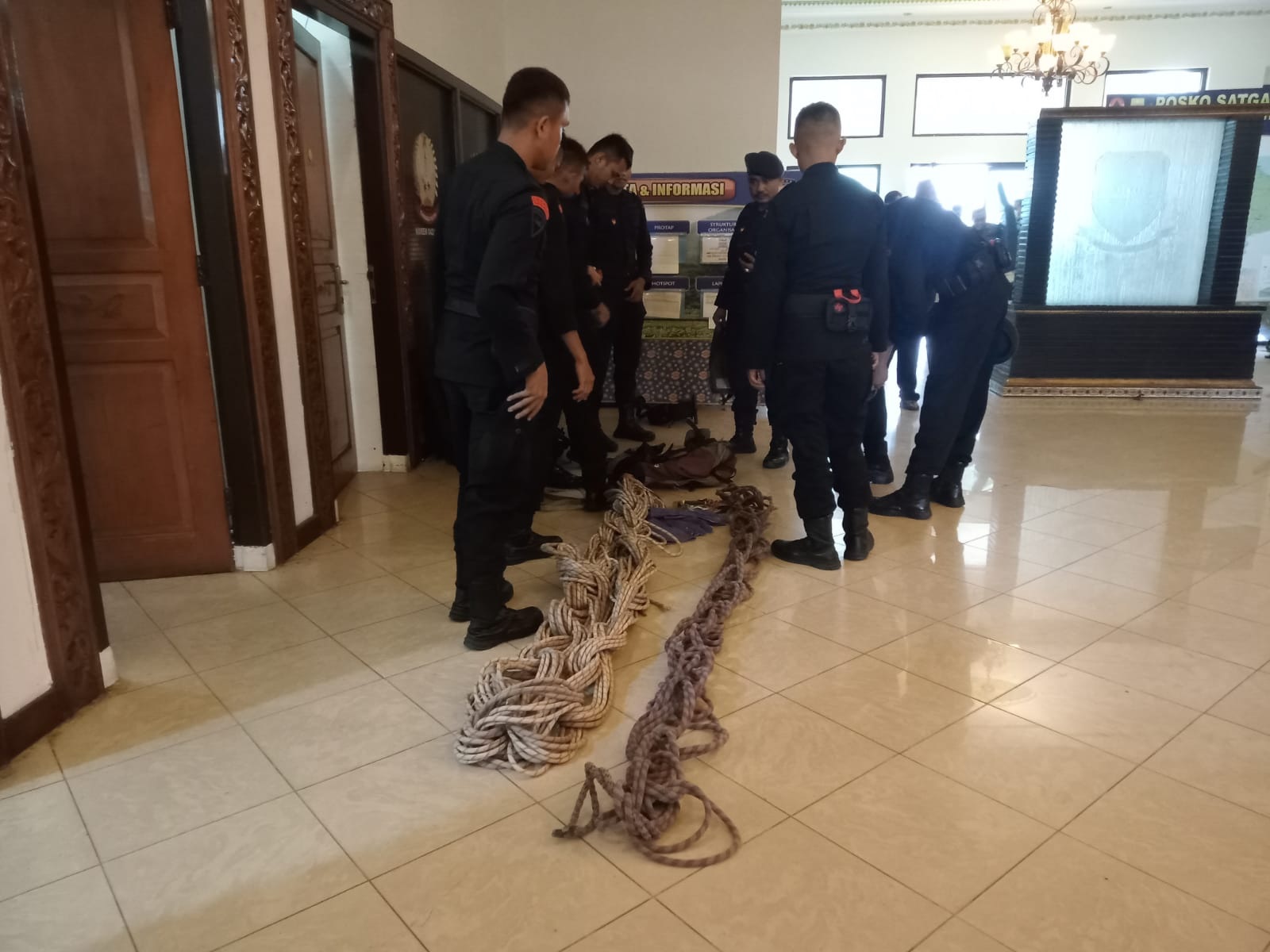 Polres Kerinci dan Tim SAR Belum Sampai di Lokasi Heli Kapolda Mendarat Darurat