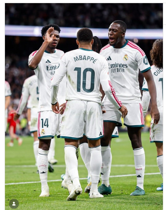 Real Madrid Bantai Sevilla 4-1 di Santiago Bernabeu