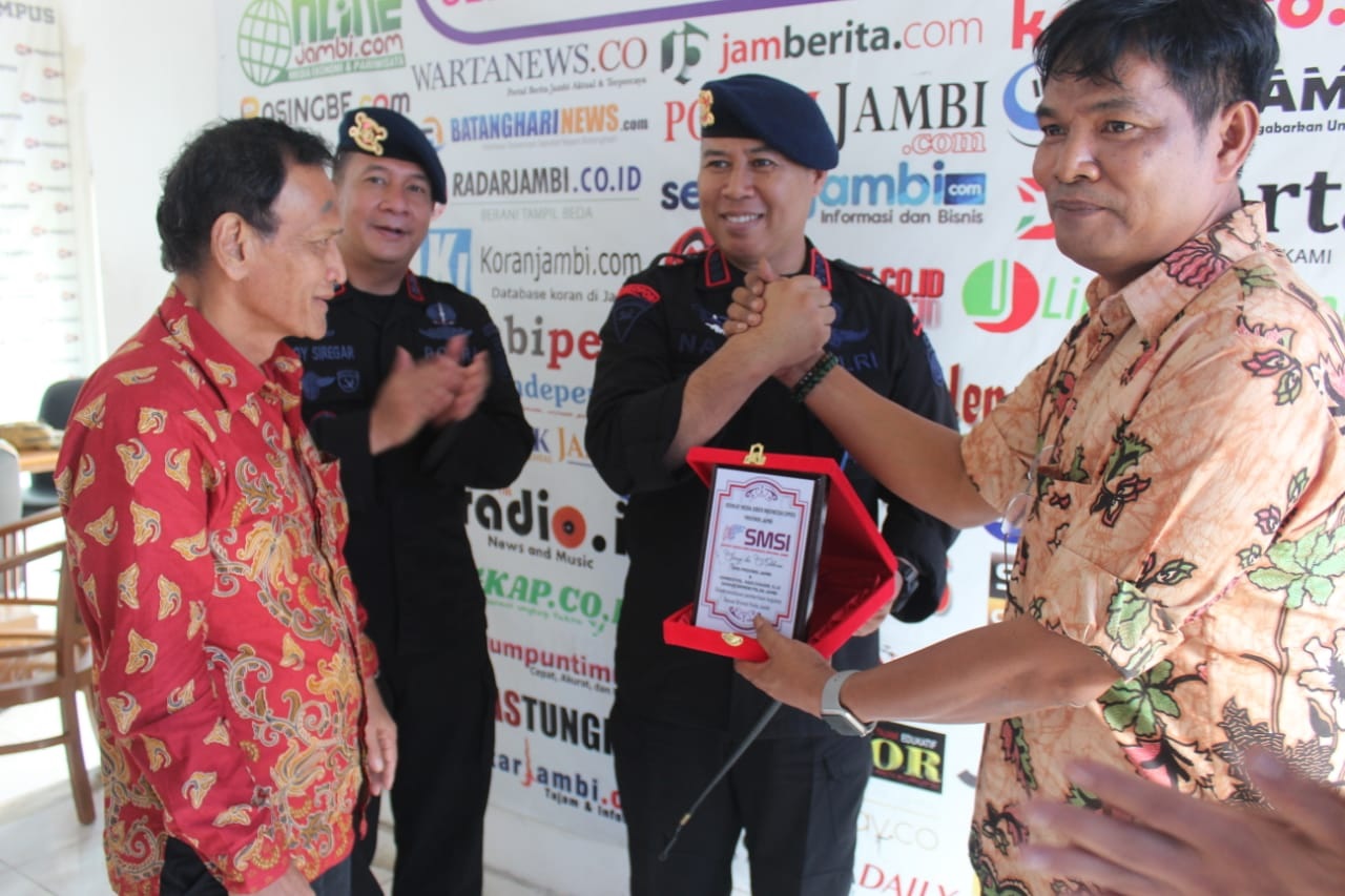 Sinergitas Ciamik, Dansat dan Perwira Brimob Kunjungi Kantor SMSI Jambi