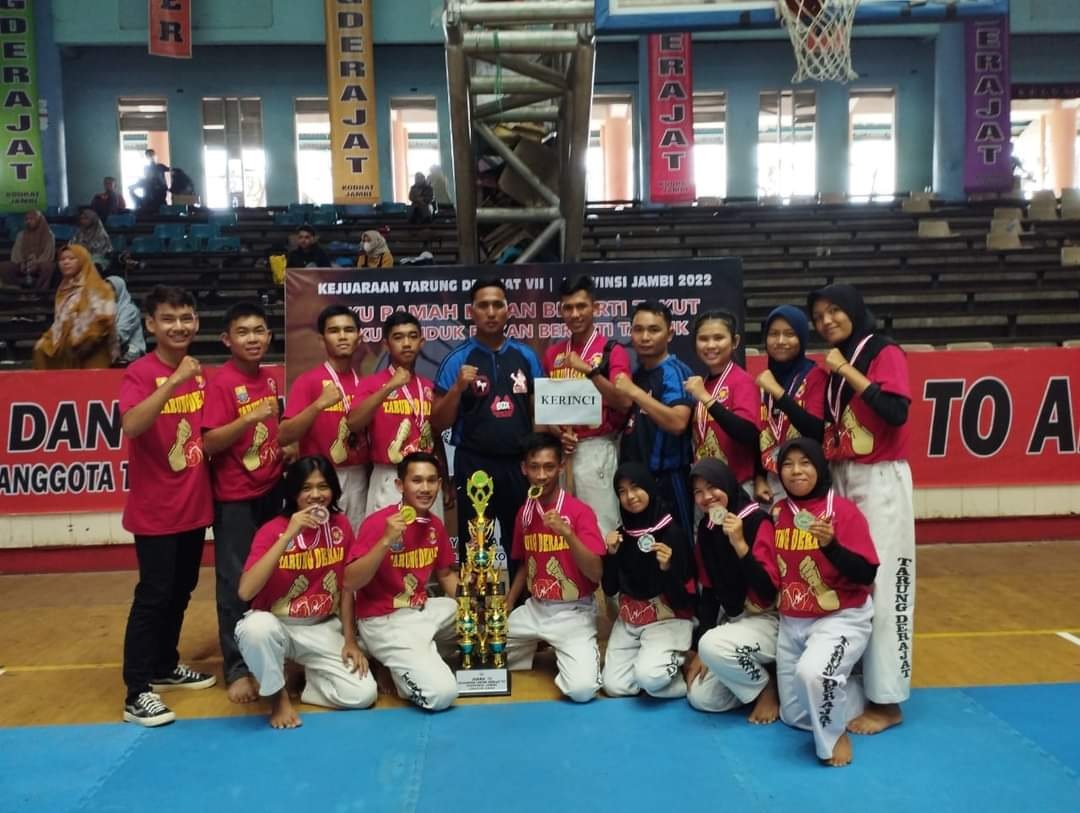 Tarung Derajat Kerinci Raih Juara Umum 3  Kejurprov Jambi