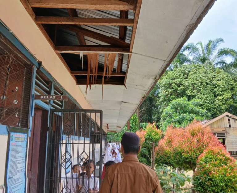 Memprihatinkan, Bangunan dan Fasilitas SDN 77 Aurgading Bungo Banyak yang Rusak