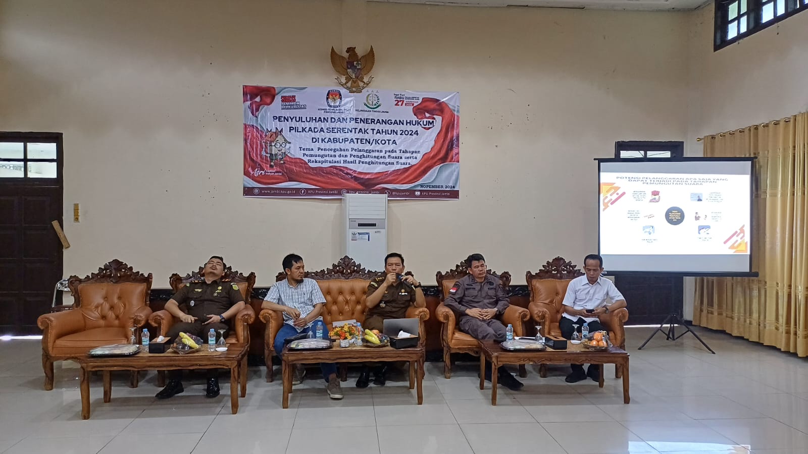 KPU Provinsi Jambi Gelar Penyuluhan Dan Penerangan Pilkada Serentak Tahun 2024