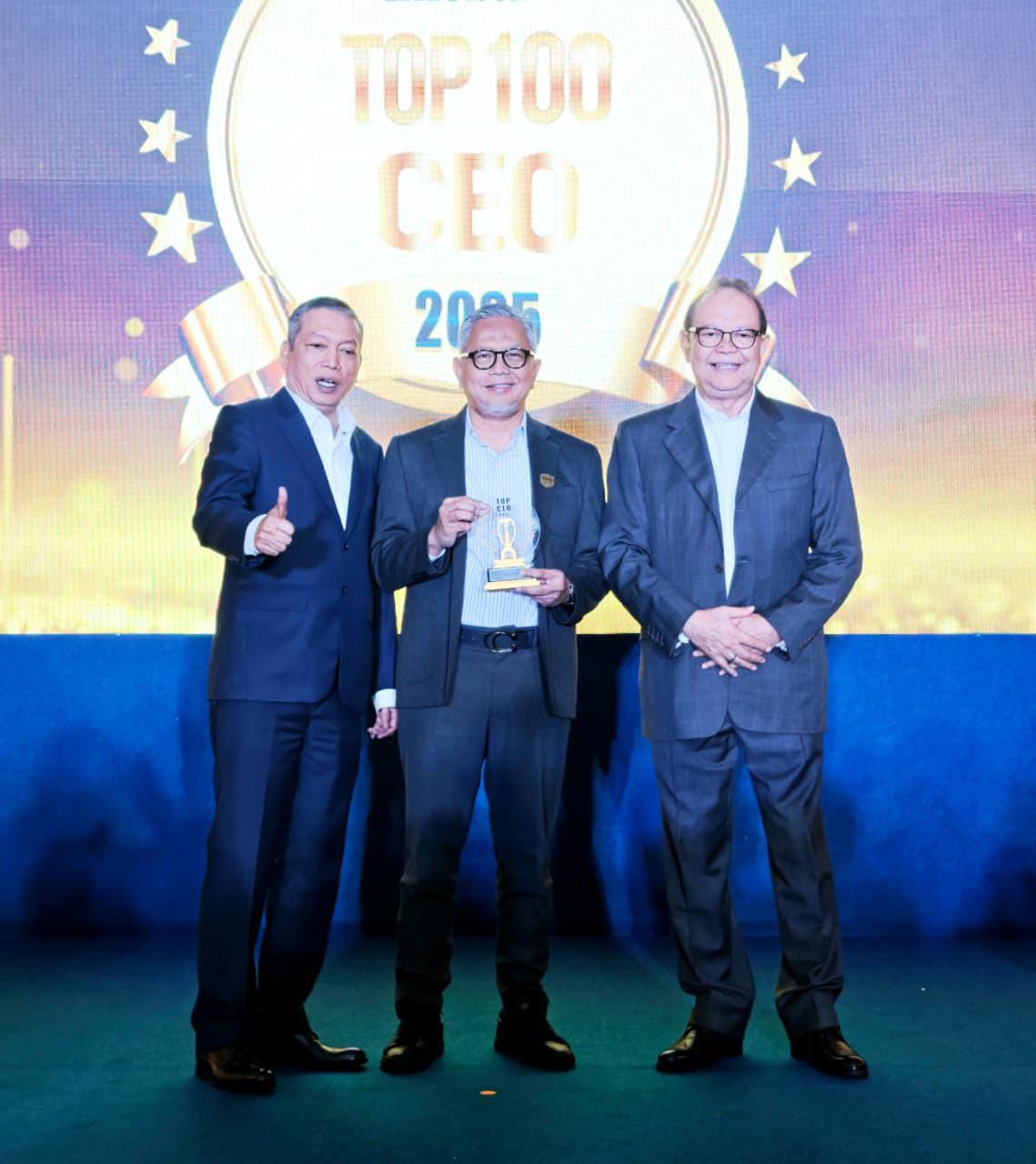Makna Strategis Penghargaan TOP 100 CEO Lembaga Keuangan untuk Bank Jambi