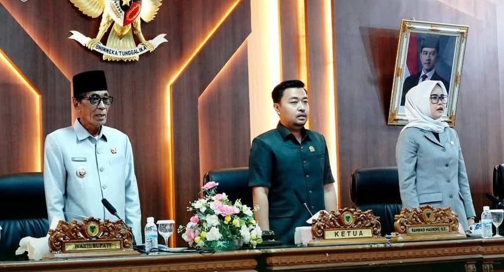 DPRD Batang Hari Gelar Paripurna Ranperda RT/RW