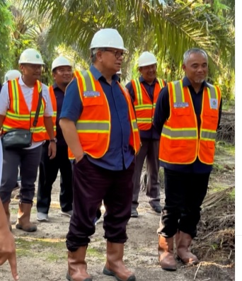 Kunjungan Kerja Komisaris Utama PTPN IV PalmCo Ke PKS dan Kebun Bunut
