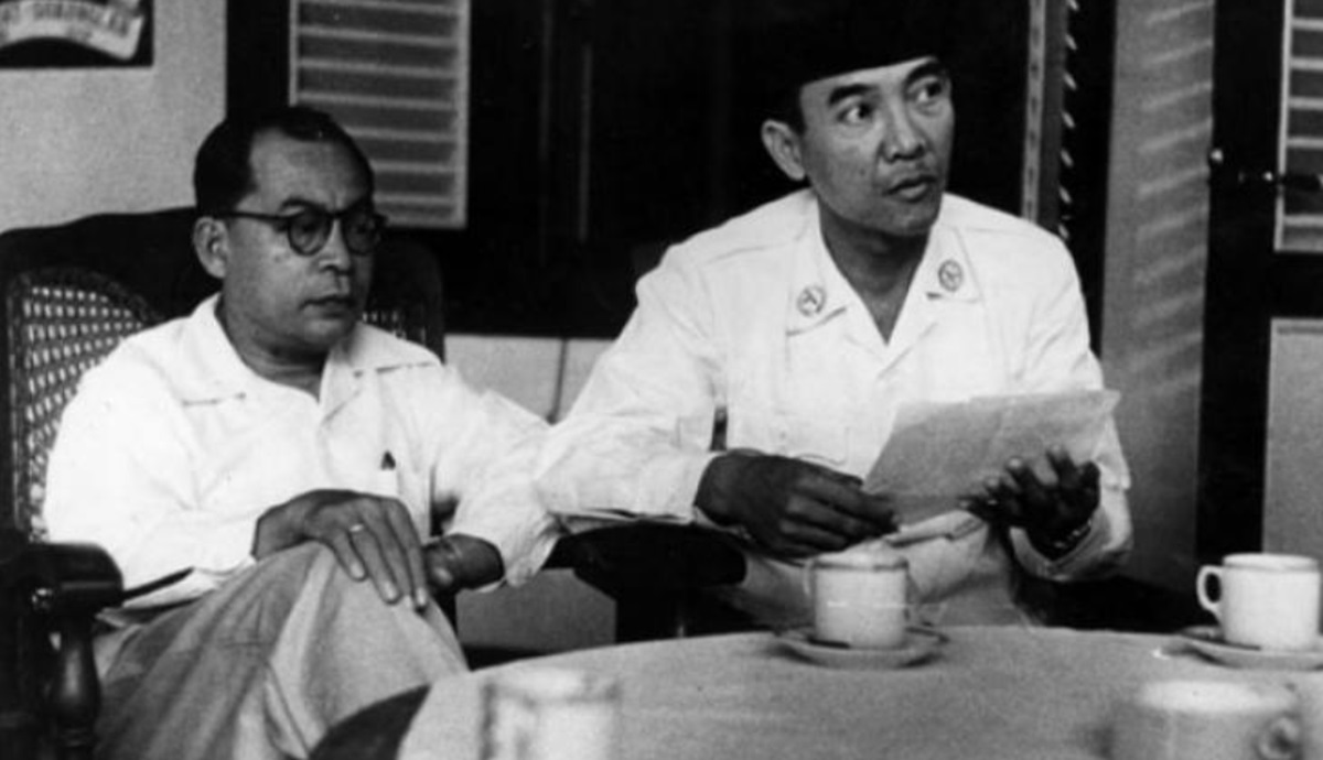 Kisah Presiden Soekarno Pulang Jalan Kaki Bertemu Tukang Sate Usai Dilantik Jadi Presiden RI