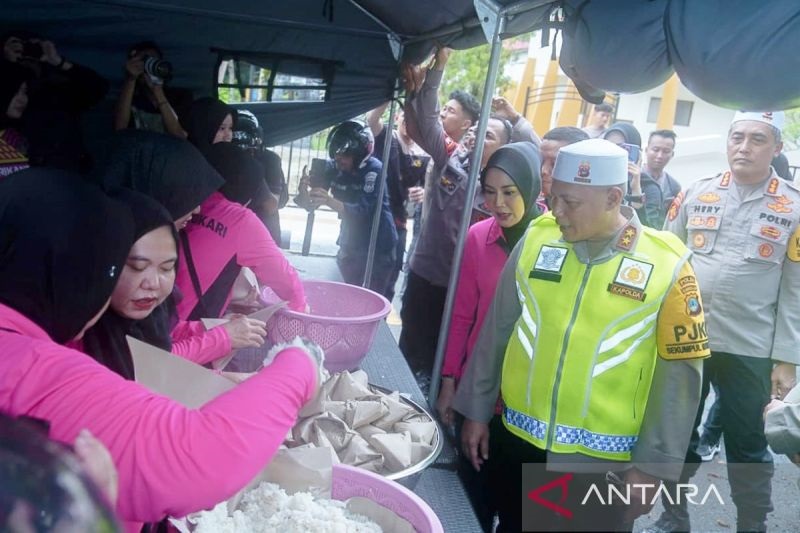 Layani Jamaah Sekumpul, Polda Kalsel Buka 17 Dapur Umum