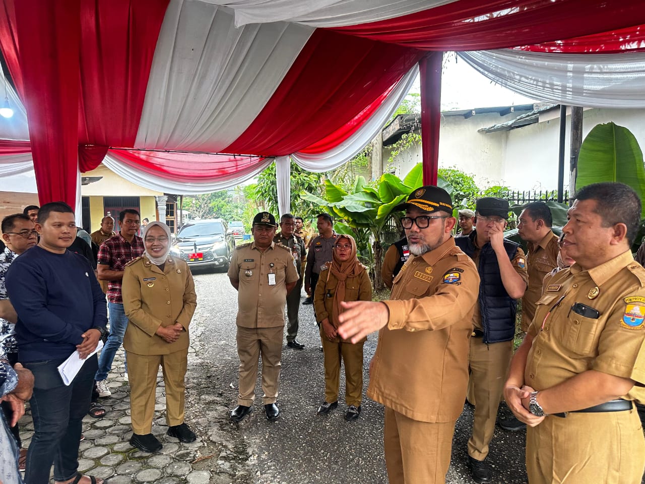 Sekdaprov Sudirman Tinjau Kesiapan Pelaksanaan Tempat Pemungutan Suara di Kota Jambi 