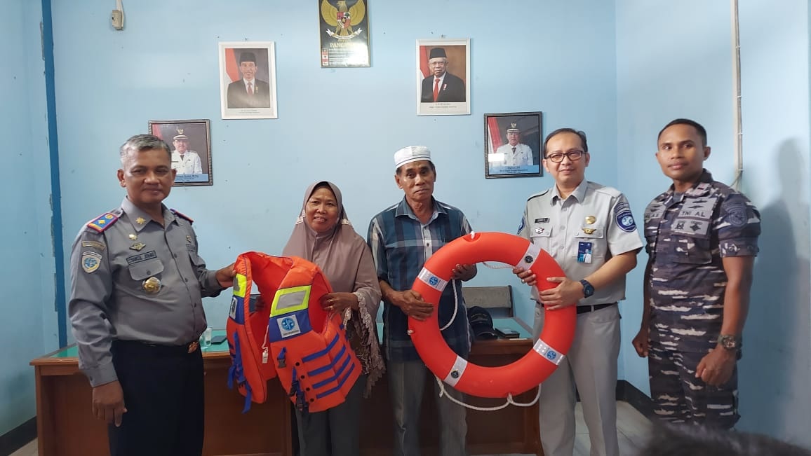  Life Bouy dan Life Jacket Jasa Raharja Lindungi Keselamatan Penumpang Operator Kapal LLASDP Kuala Tungkal