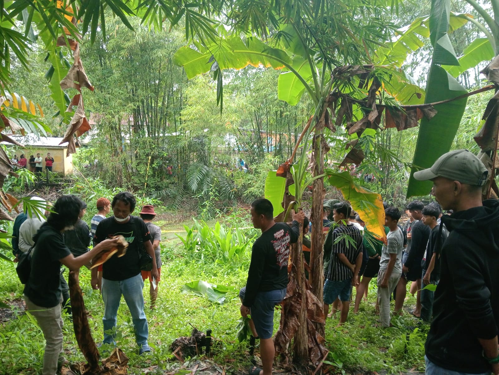 Seminggu Hilang, Pria Lansia Ditemukan Tak Bernyawa di Dalam Kolam 