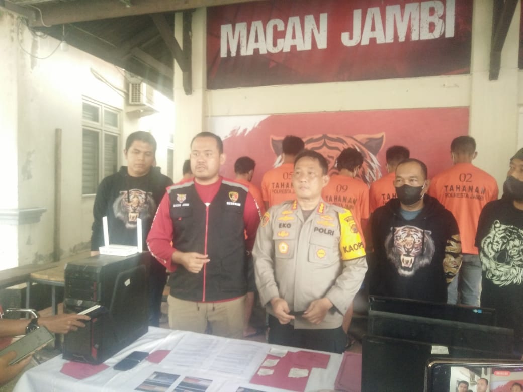 Para Pemain Judi Online di Jambi Diringkus Polisi