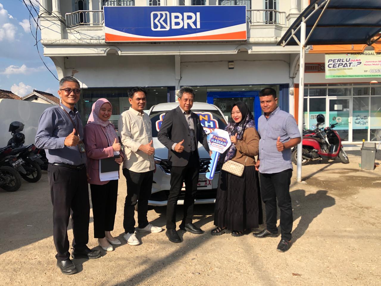 BRI BO Abunjani Sipin Serahkan Hadiah Grand Prize 1 Unit Mobil 
