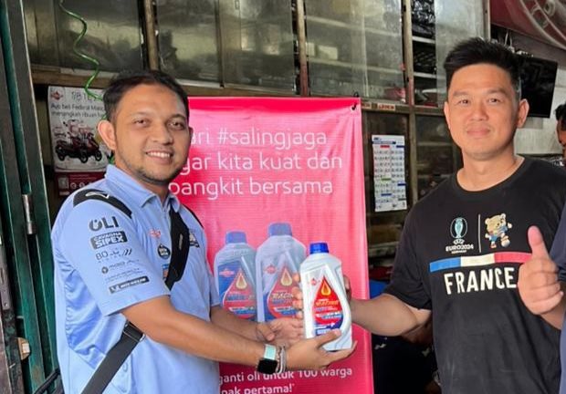Federal Oil Salurkan Bantuan Pakaian Layak Pakai dan Ganti Oli Gratis untuk Masyarakat Terdampak 