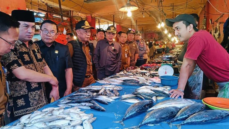 Sekda Sidak Harga Sembako Jelang Ramadan