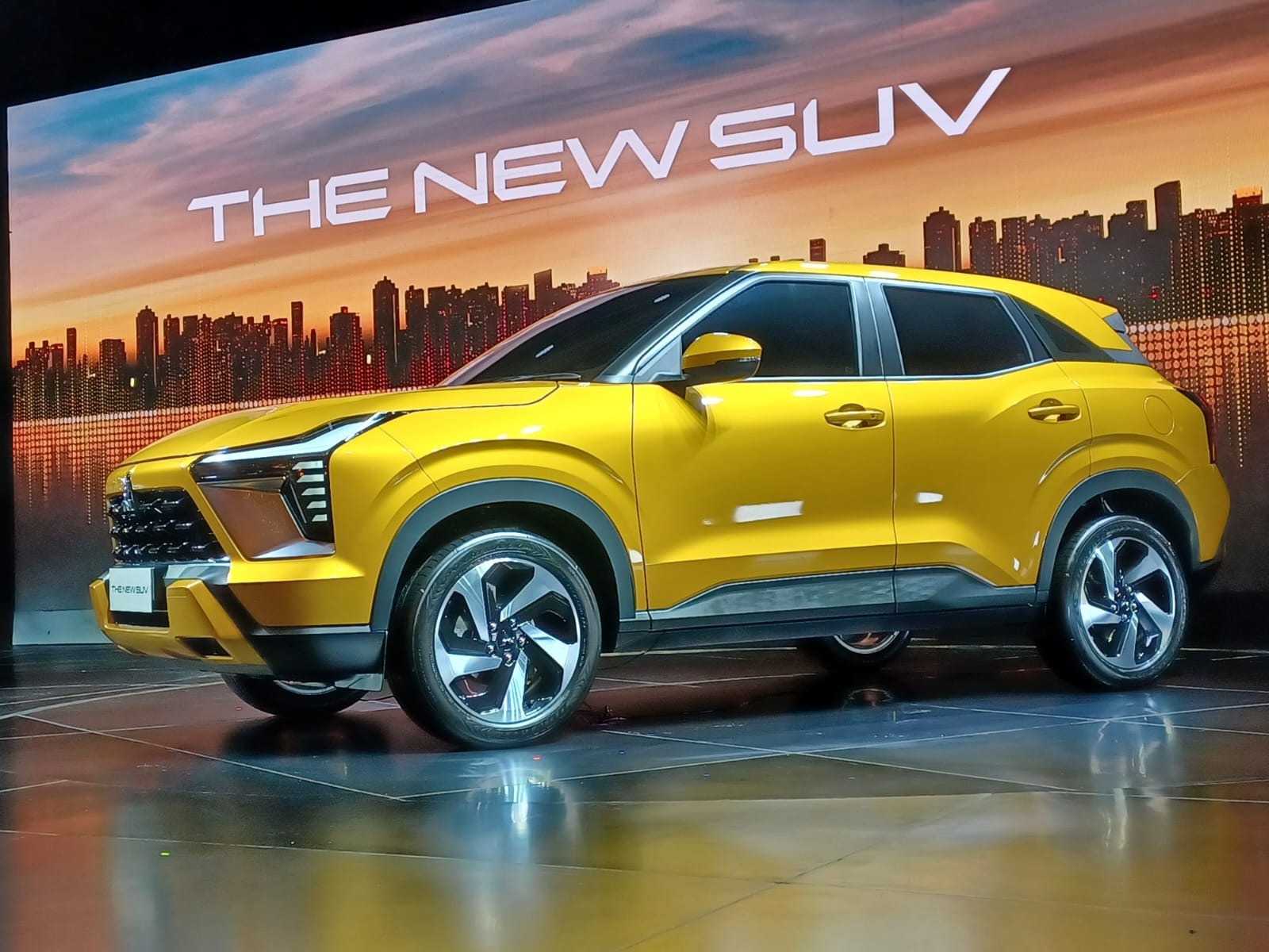 Mitsubishi Motors Mengungkap Desain Exterior Model The New SUV