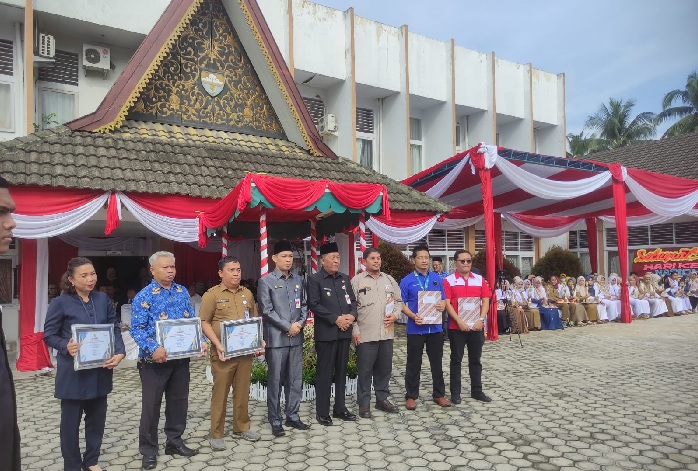 Peringatan Hari Kesehatan Nasional ke-59, SKK Migas PetroChina Terima Penghargaan dari Pemprov Jambi