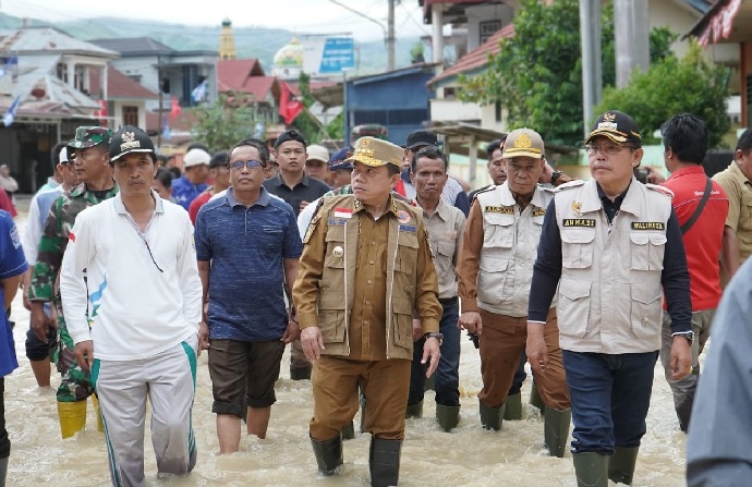 Darurat Bencana Kerinci dan Sungaipenuh, Al Haris Minta Awasi Warga dan Perbanyak Posko