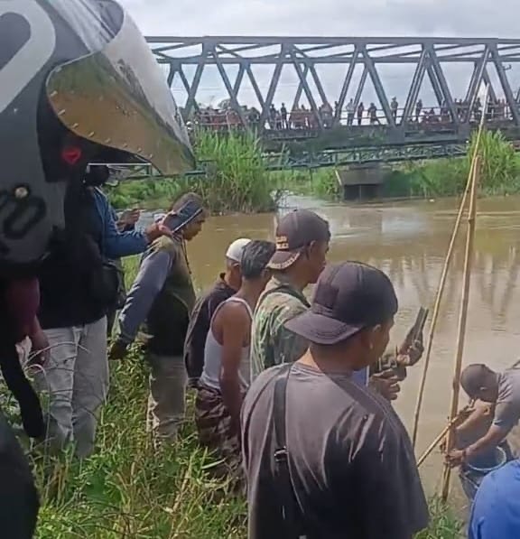 Breaking News.. Warga Temukan Mayat Hanyut di Sungai Batang Merao