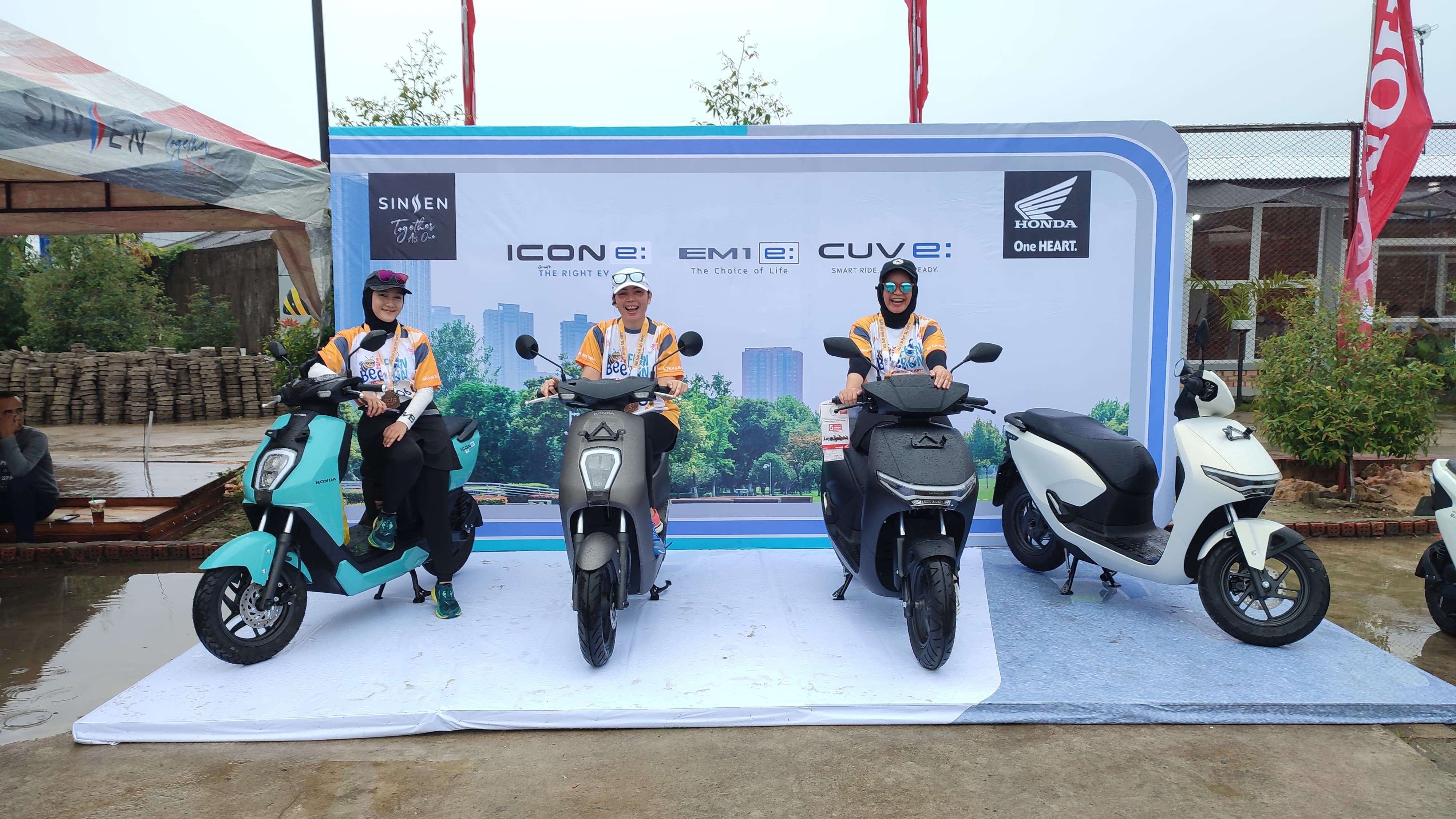 Honda ICON e: dan CUV e: Resmi Hadir di Jambi, Solusi Motor Listrik untuk Transportasi Ramah Lingkungan