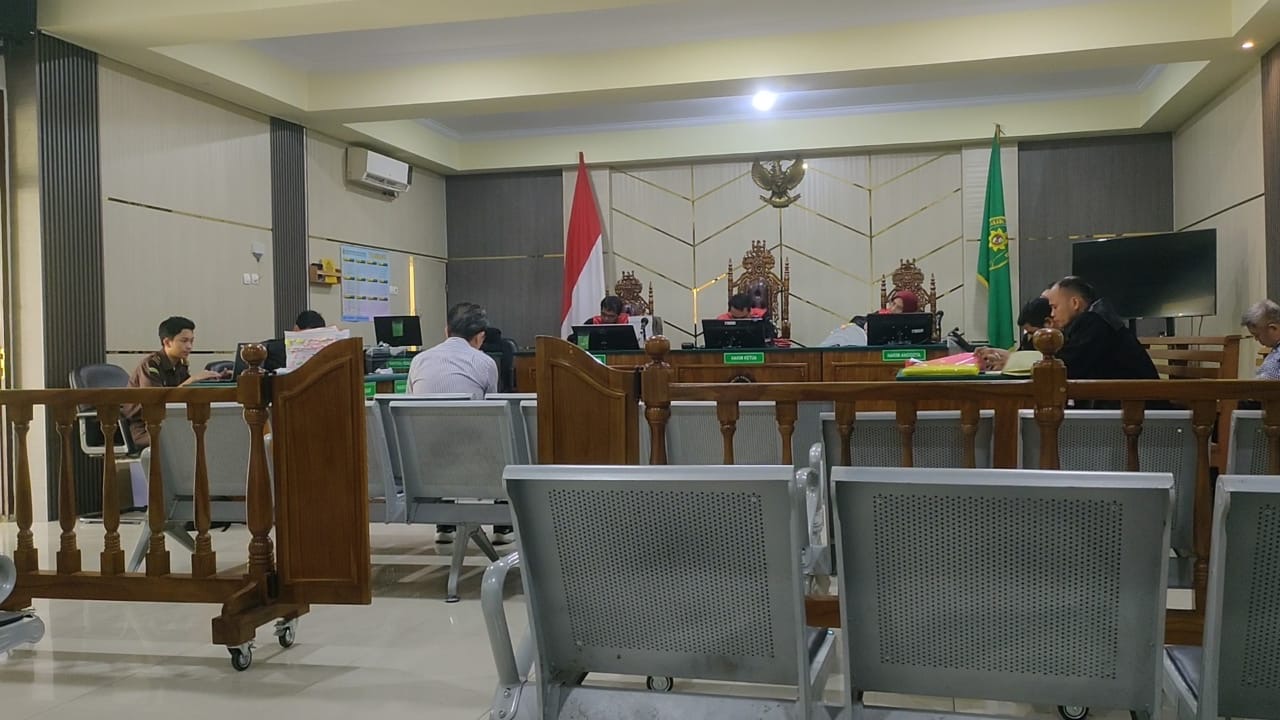 Sidang PDAM Tirta Mayang,Dirut PT DHS Pusat Sebut Cabang Berdiri dan Beroperasi Terpisah
