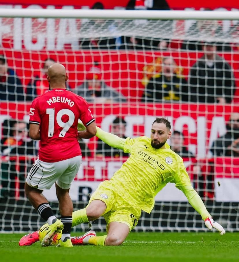 MU Sikat Manchester City 2-0, Debut Manis Michael Carrick