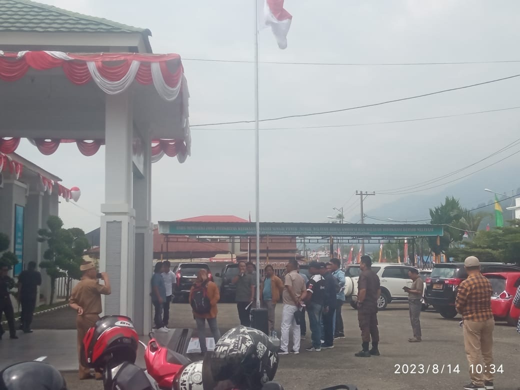 Gabungan LSM Geruduk Kejari Sungai Penuh, Ini Tuntutannya