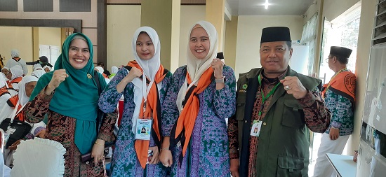 Daftar Haji Usia 6 Tahun, Sania Wahyu Ningsi JCH Asal Batanghari Termuda Se Indonesia
