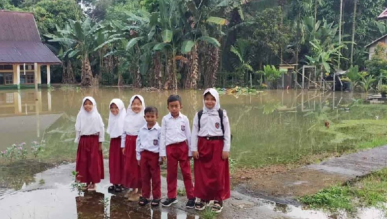  Banjir di Sejumlah Daerah di Provinsi Jambi Belum Juga Surut, 17 Sekolah Terpaksa Diliburkan