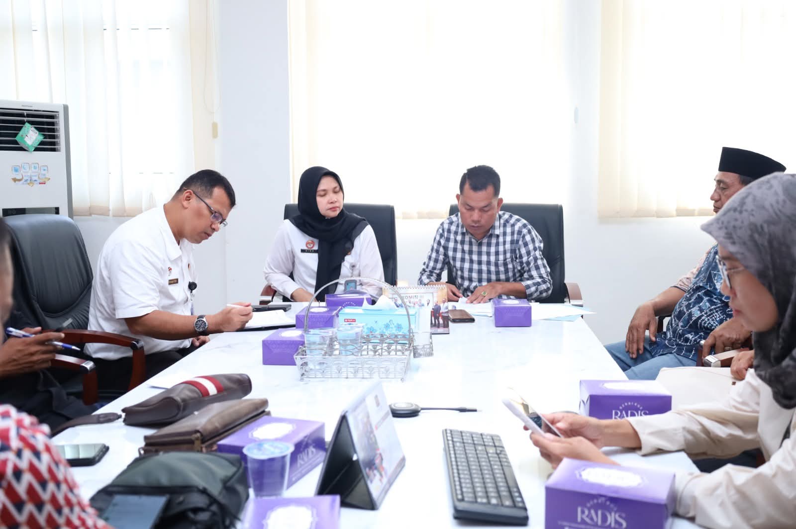 Tingkatkan Kualitas Produk Hukum Daerah,Pansus DPRD Tanjab Barat Konsultasikan Dua Ranperda ke Kanwil Kemenkum