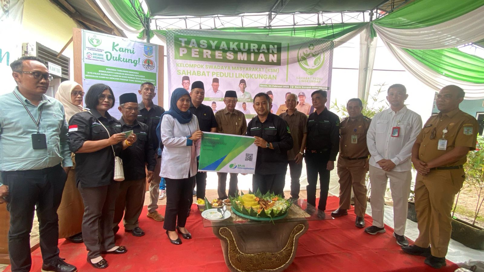 KSM Sahabat Peduli Lingkungan Kota Jambi Terima Kartu BPJS Ketenagakerjaan