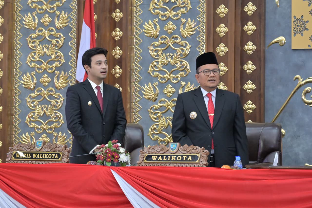 Wali Kota dan Wakil Wali Kota Jambi Ikuti Paripurna DPRD : Simak Pidato Presiden Dalam Rangka HUT RI ke-80